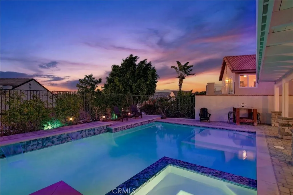 731 S Ridgeview, Anaheim Hills, California 92807 home-pic-2