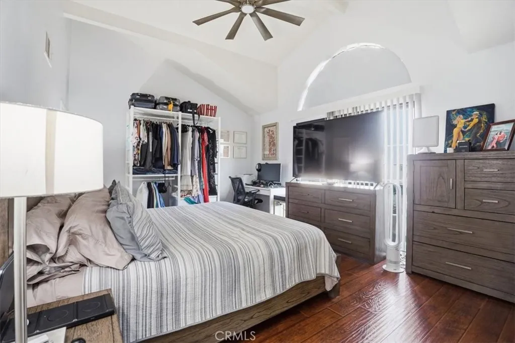 14325 Foothill 9, Sylmar, California 91342 home-pic-20