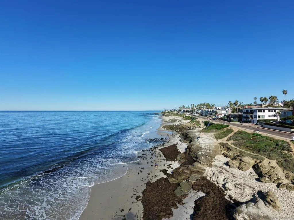 210 Palomar Ave, La Jolla, California 92037 home-pic-2