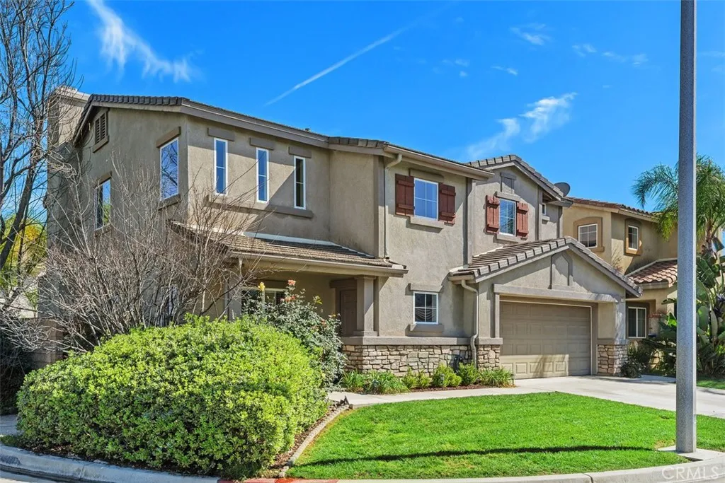 35700 Emily, Murrieta, California 92563 home-pic-2