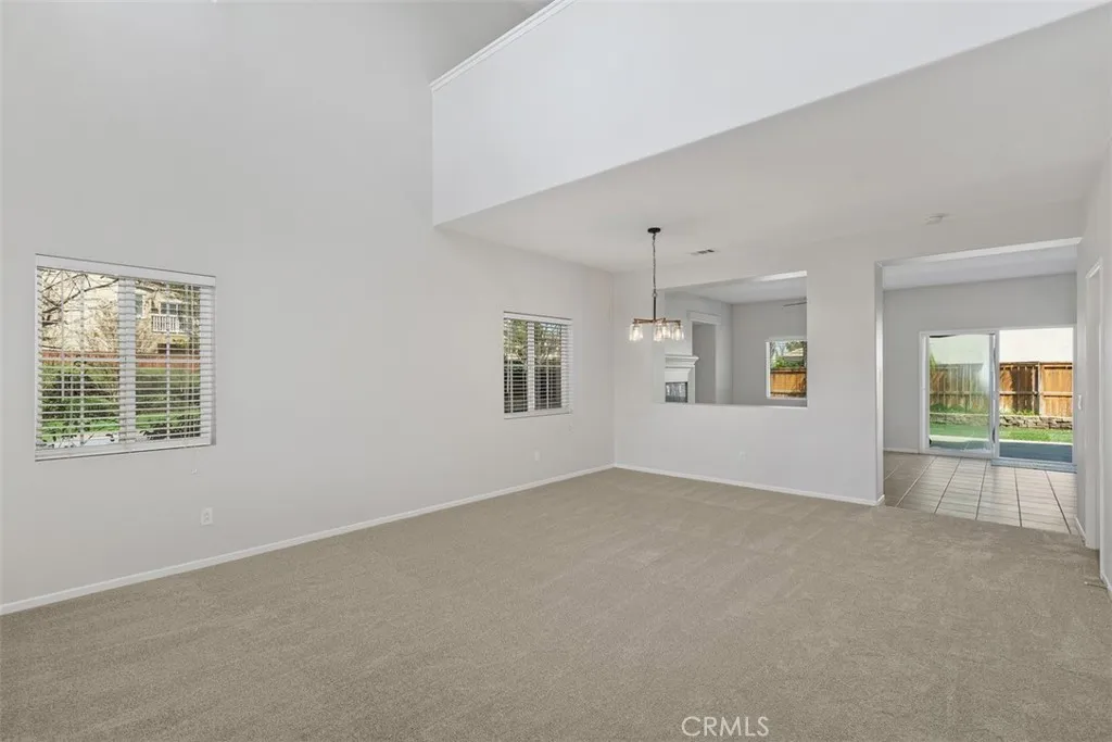 35700 Emily, Murrieta, California 92563 home-pic-3