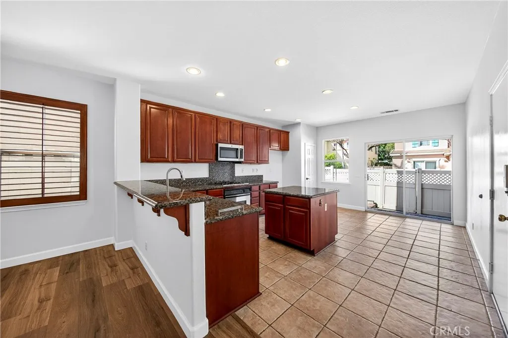 1249 Nicolas, Fullerton, California 92833 home-pic-17