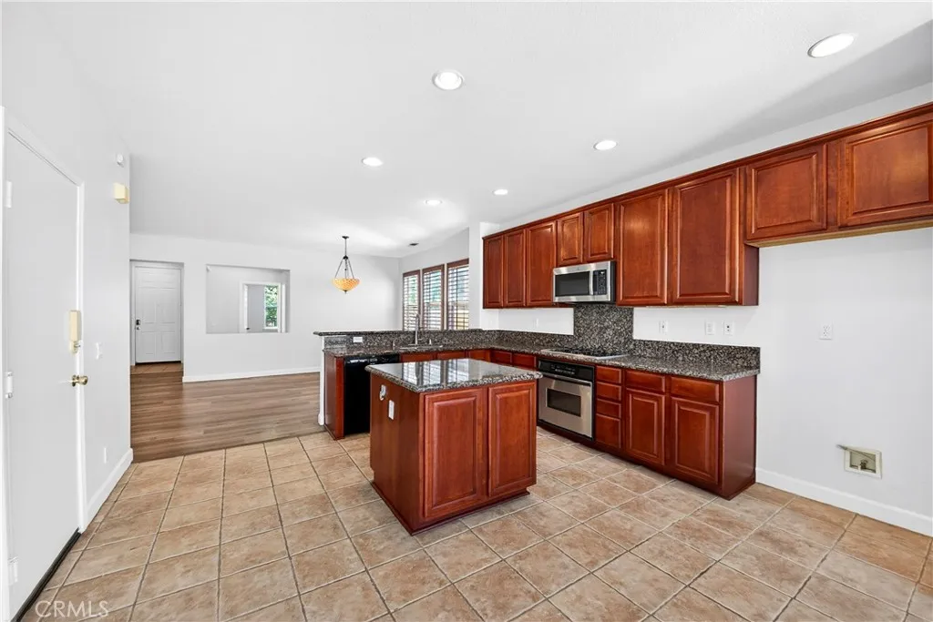 1249 Nicolas, Fullerton, California 92833 home-pic-20