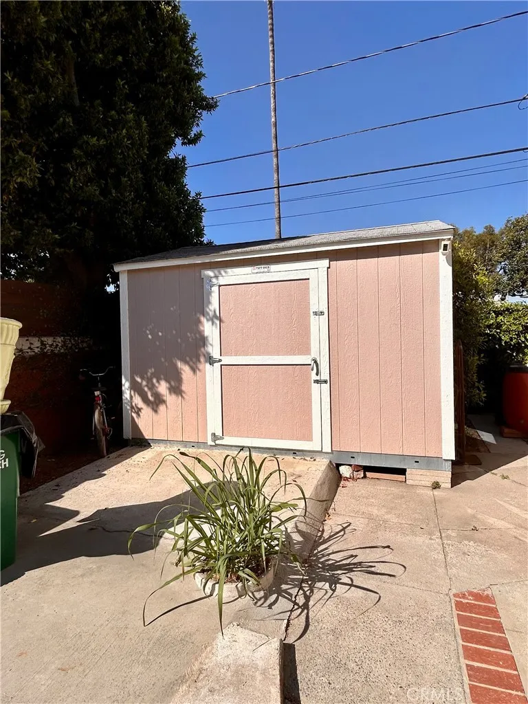 Storage Unit