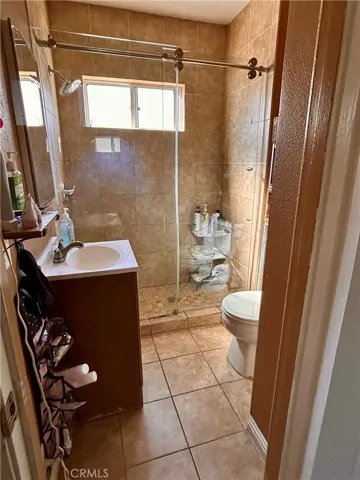 Main House 2nd Bathroom