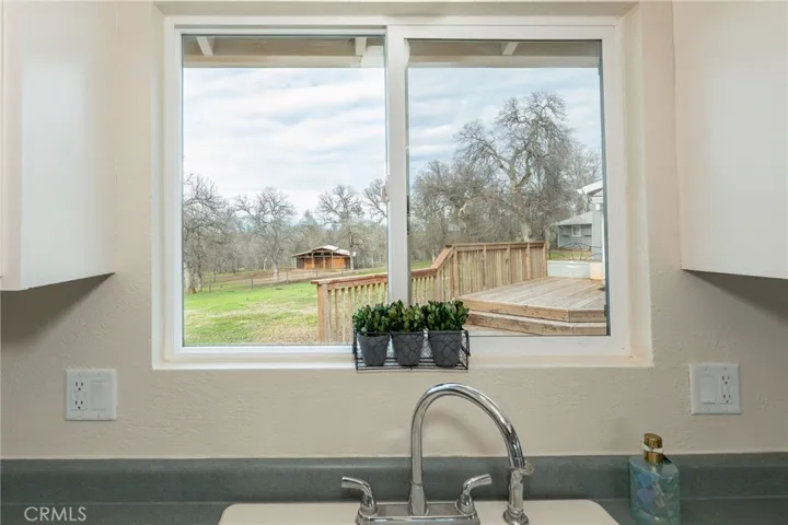 18020 Benson Road, Cottonwood, California 96022