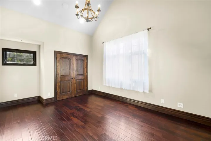 Upstairs en-suite Bedroom 3