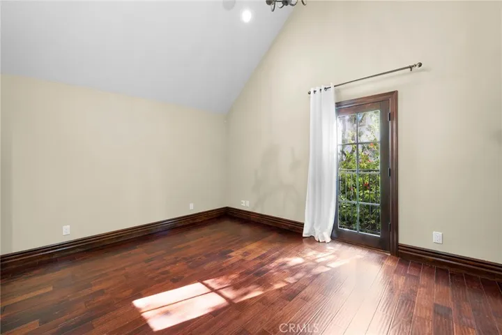 Upstairs en-suite Bedroom 4