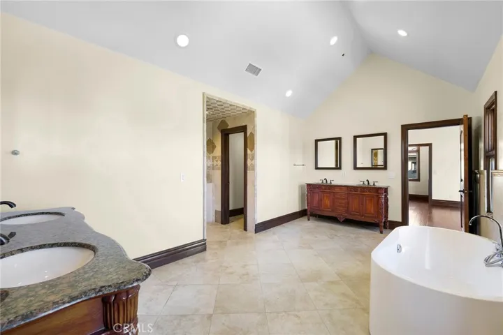 Upstairs Primary Bedroom Bath