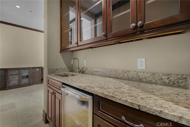 Bar adjacent Dining Room