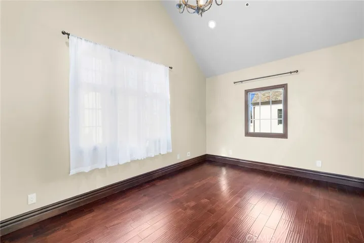 Upstairs en-suite Bedroom 3