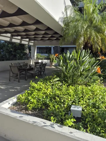 Sitting area near pool and clubhouse