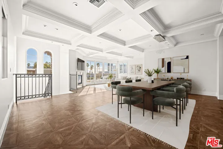 Dining/Living Room Virtual