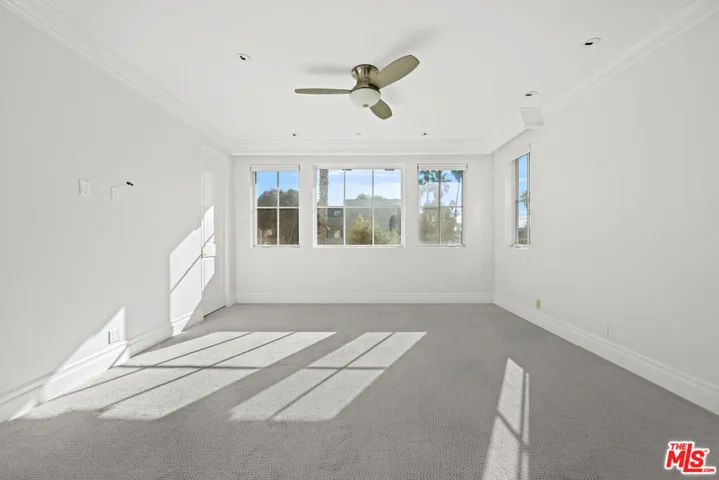 Primary Bedroom b