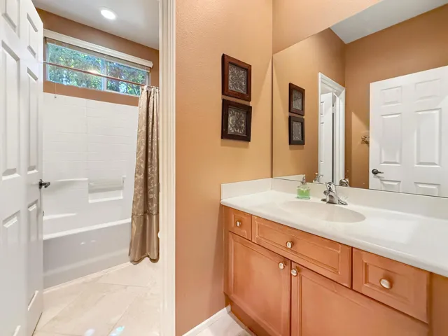 EC02E49D-8B23-4598-B01B-C22272C8C2E4