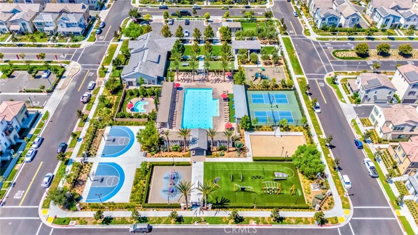 Resort Style Amenities