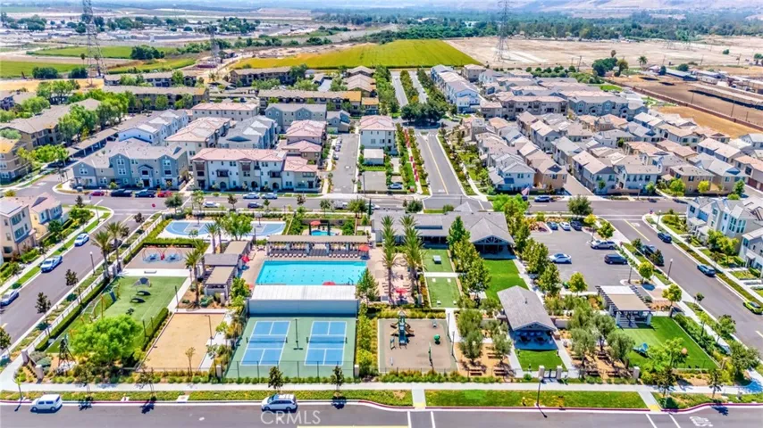 Resort Style Amenities