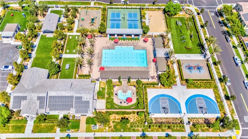 Resort Style Amenities