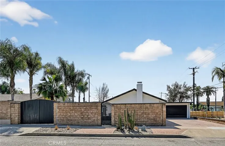 629 S Yorba, Orange, California 92869