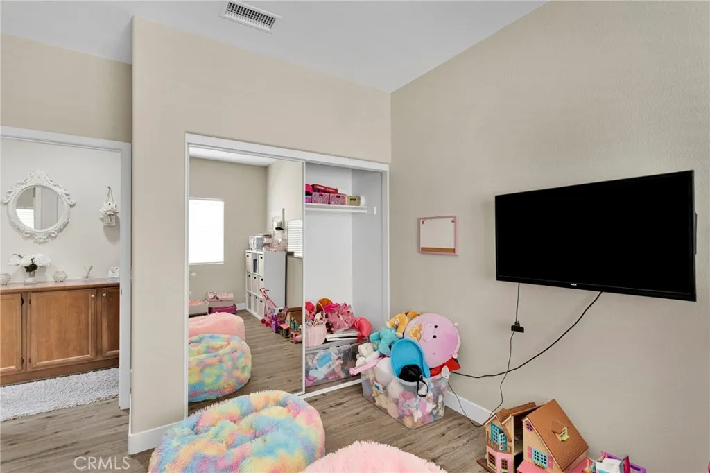 13720 Adams Street, Oak Hills, California 92344 home-pic-27