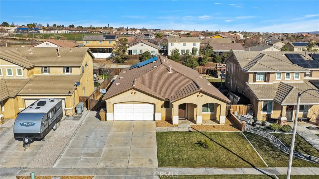 13720 Adams Street, Oak Hills, California 92344 home-pic-43