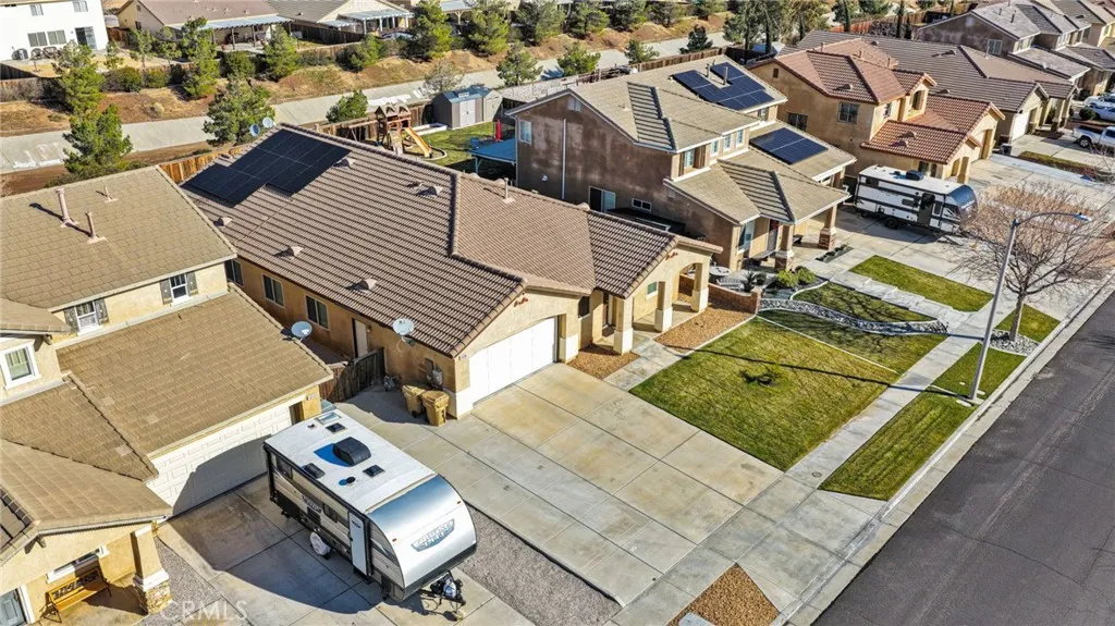 13720 Adams Street, Oak Hills, California 92344 home-pic-44