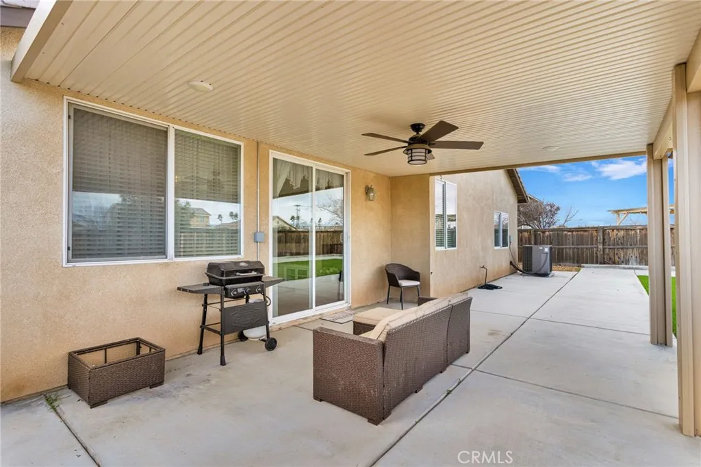 13720 Adams Street, Oak Hills, California 92344 home-pic-38