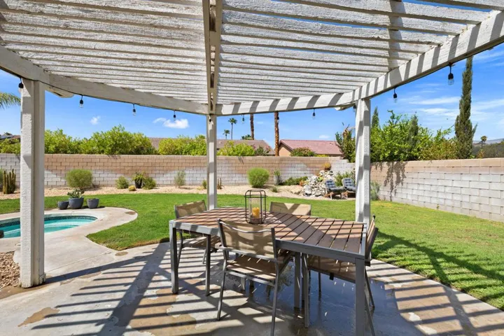 32-web-or-mls-8M4A4410