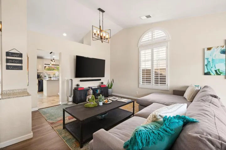 20-web-or-mls-8M4A4345