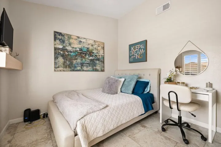 14-web-or-mls-8M4A4314