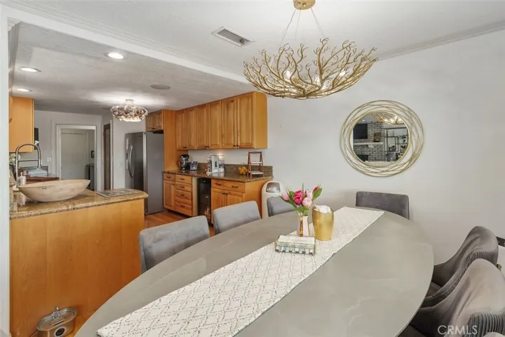 Open Kitchen to dining