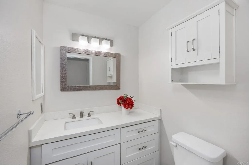6214 Agee Street 34, San Diego, California 92122 home-pic-24