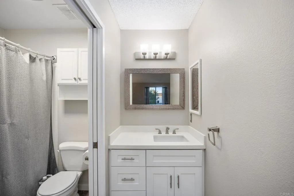 6214 Agee Street 34, San Diego, California 92122 home-pic-21