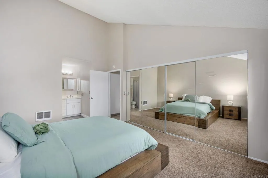 6214 Agee Street 34, San Diego, California 92122 home-pic-19