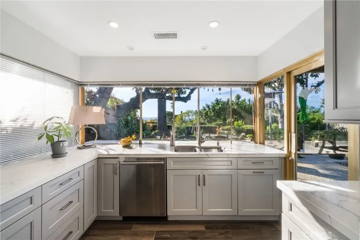 24811 Spadra, Mission Viejo, California 92691