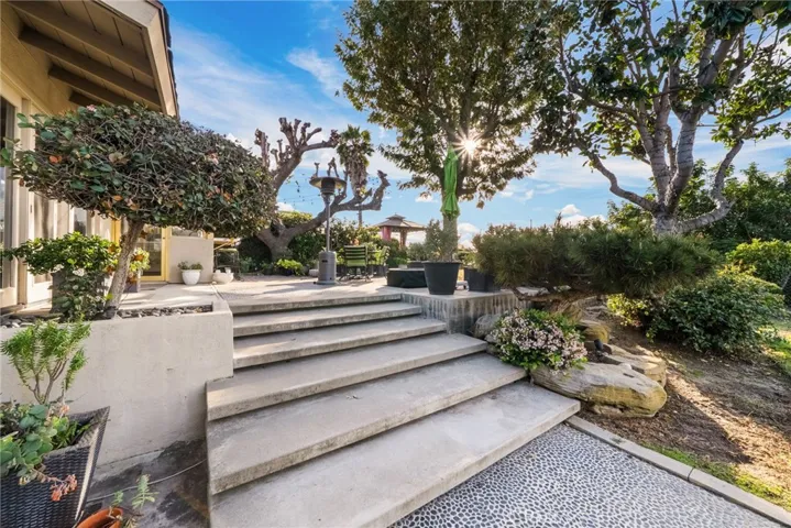 24811 Spadra, Mission Viejo, California 92691