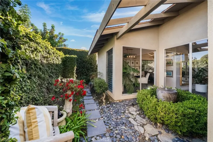 24811 Spadra, Mission Viejo, California 92691
