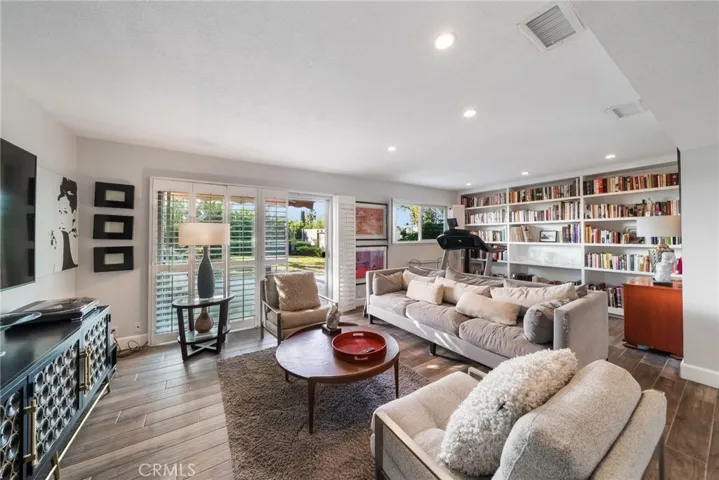 24811 Spadra, Mission Viejo, California 92691