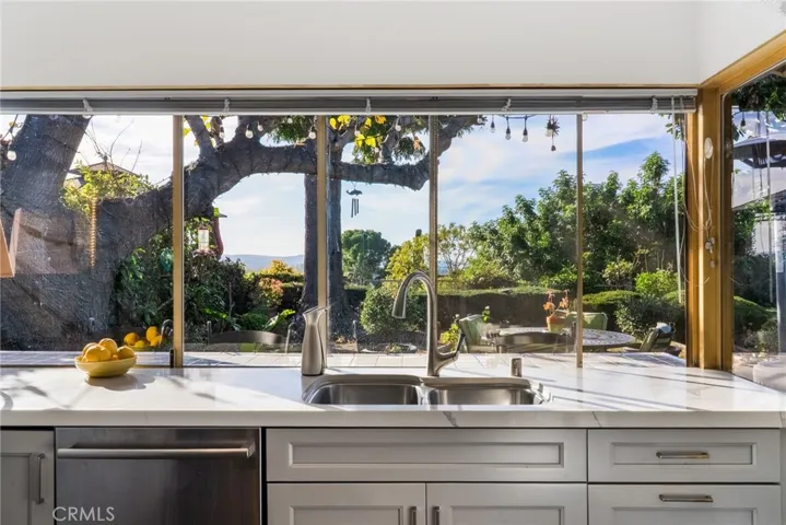 24811 Spadra, Mission Viejo, California 92691