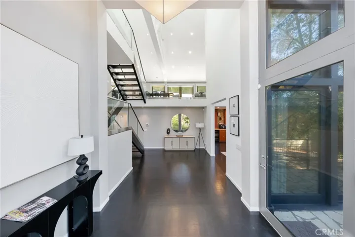 9653 Oak Pass Rd, Beverly Hills, California 90210
