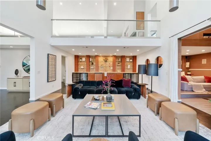 9653 Oak Pass Rd, Beverly Hills, California 90210
