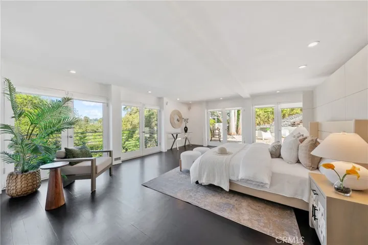 9653 Oak Pass Rd, Beverly Hills, California 90210