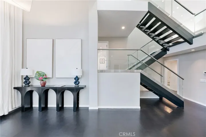 9653 Oak Pass Rd, Beverly Hills, California 90210