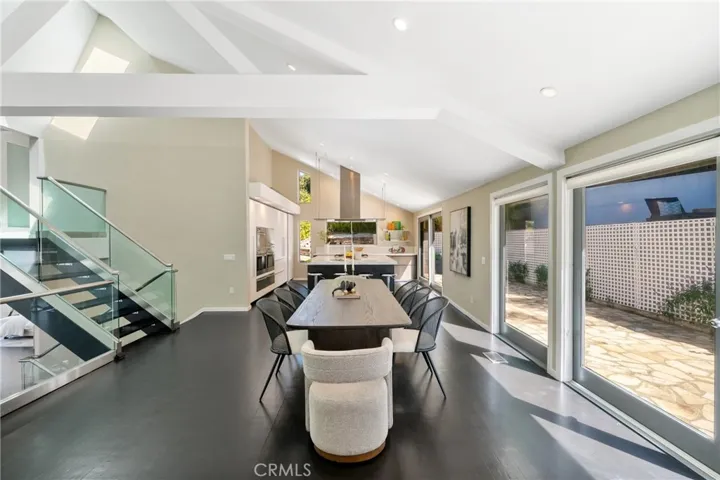 9653 Oak Pass Rd, Beverly Hills, California 90210