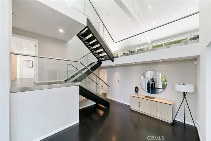 9653 Oak Pass Rd, Beverly Hills, California 90210