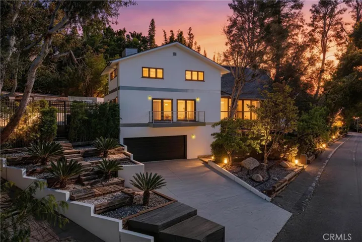 9653 Oak Pass Rd, Beverly Hills, California 90210