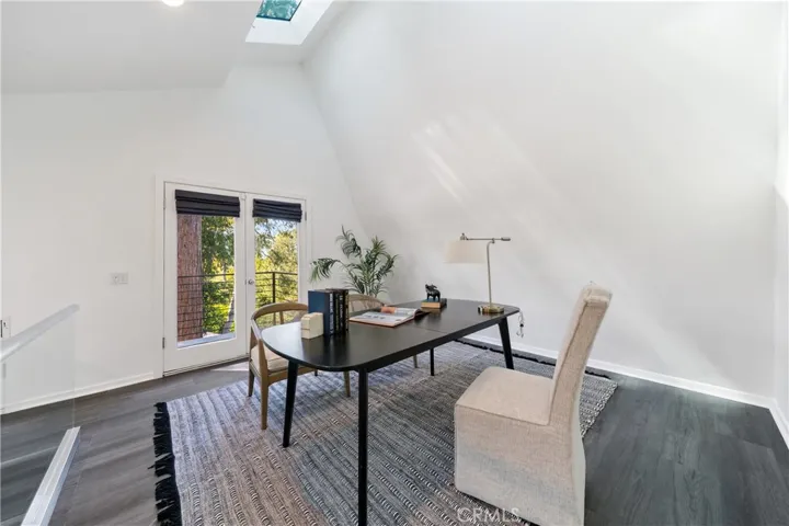 9653 Oak Pass Rd, Beverly Hills, California 90210