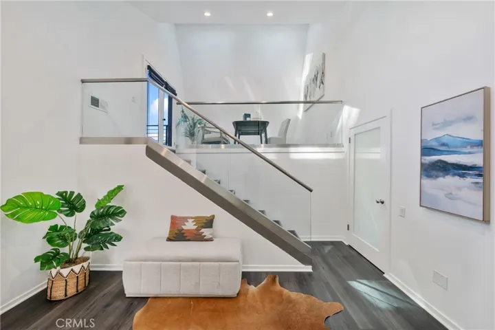 9653 Oak Pass Rd, Beverly Hills, California 90210