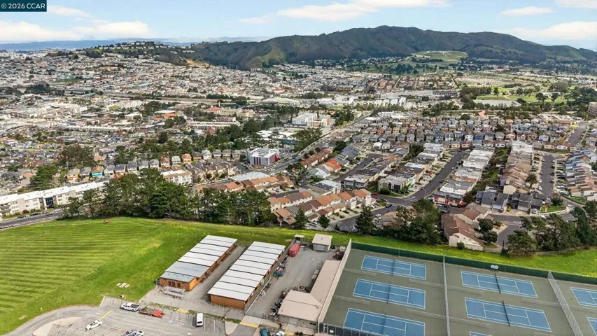 108 108 Saint Michaels Ct, Daly City, California 94015
