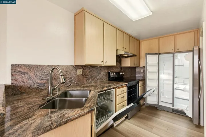 108 108 Saint Michaels Ct, Daly City, California 94015
